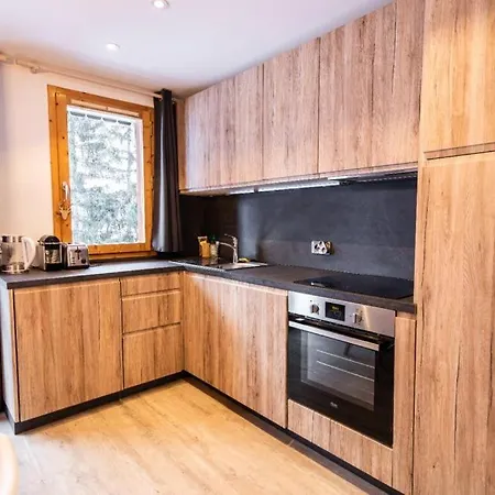 Apartment Superbe Vue, Acces Skis Aux Pieds, Tres Agreable Courchevel